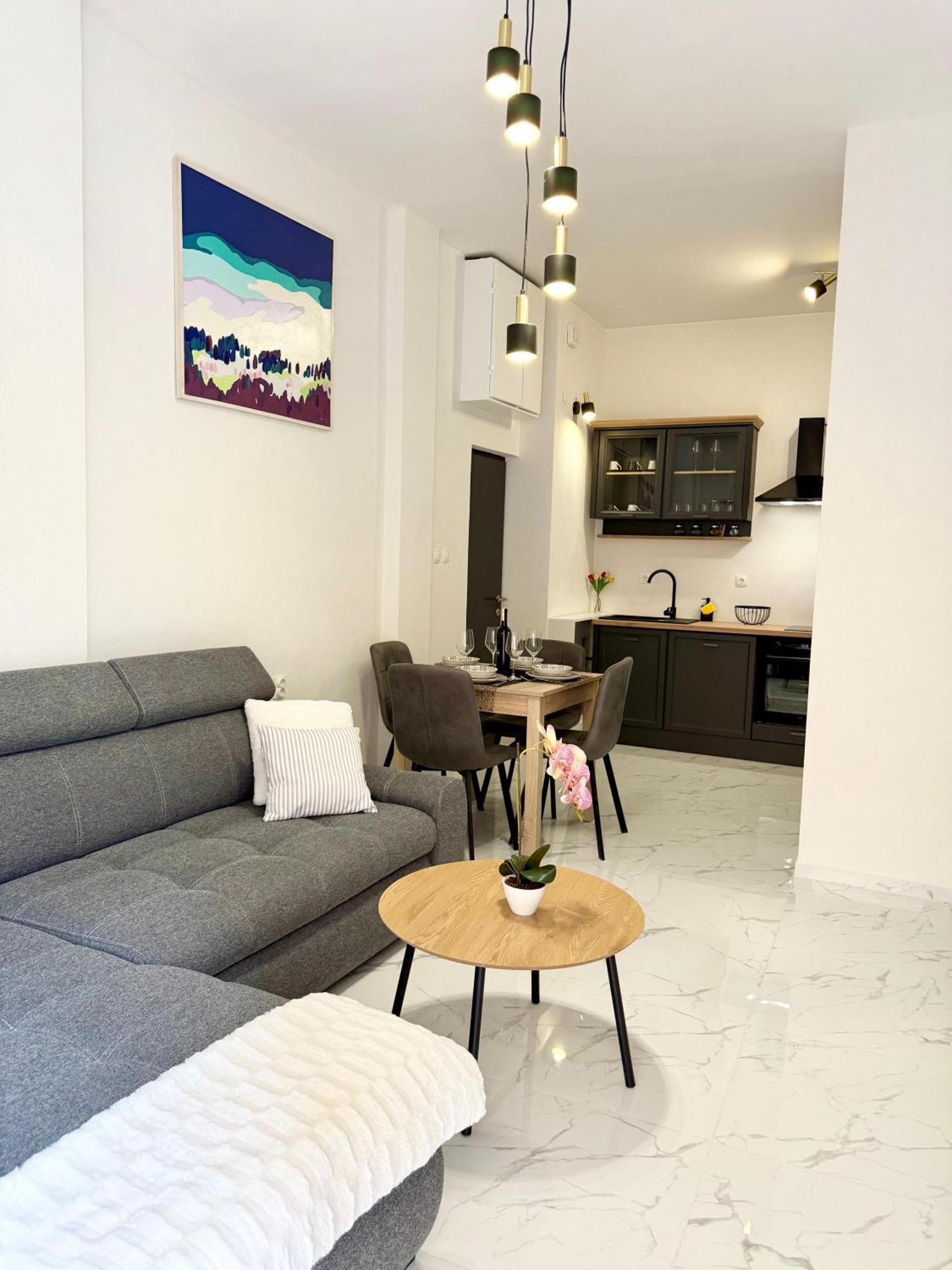 Modern Brand-new * Makarska
