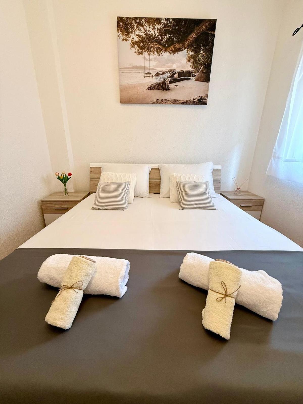 Modern Brand-new * Makarska